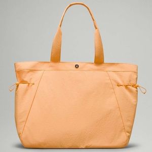 Sold out lululemon tote bag